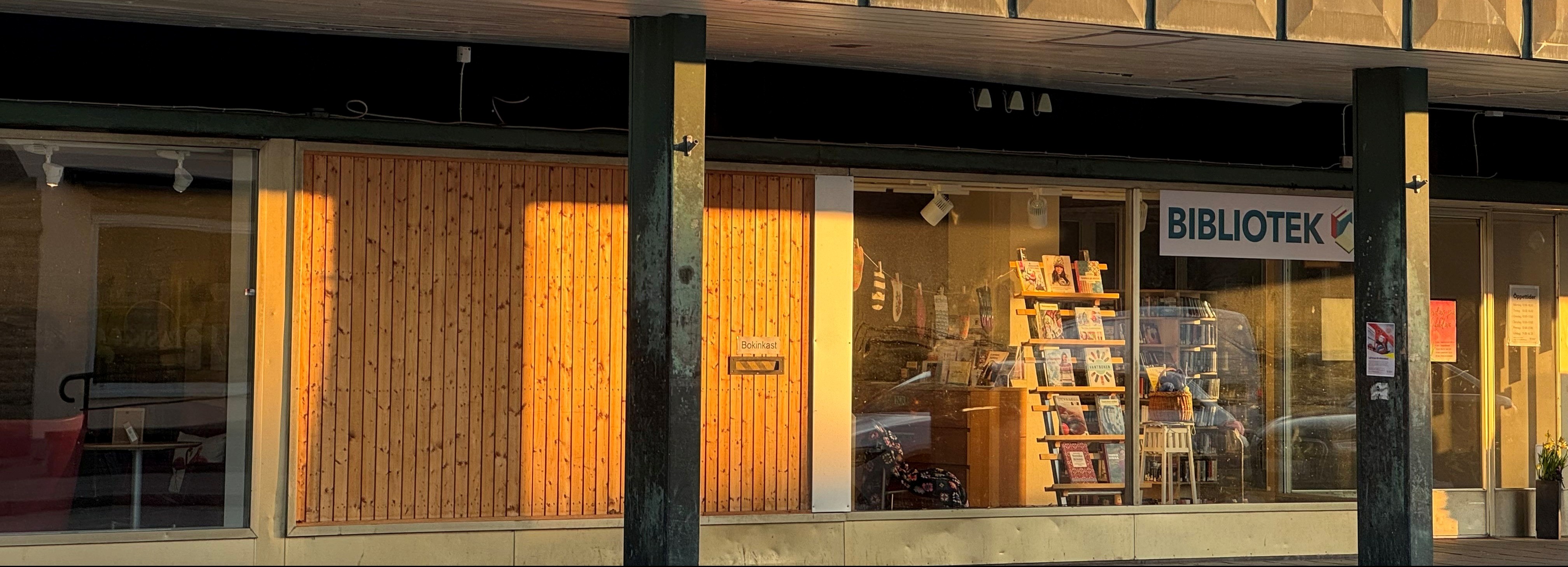 Hallsbergs bbliotek.jpg